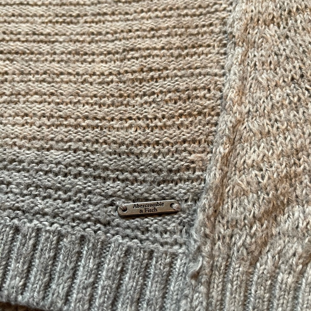 Abercrombie and Fitch XS Long Sleeve Pullover Hoodie Gray - Picture 3 of 5